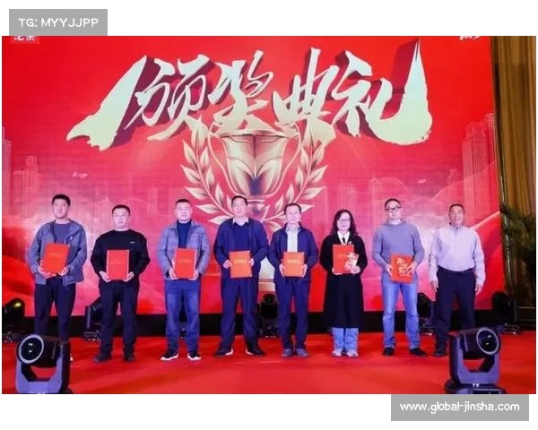 璀璨夺目奖杯图片大全集展示卓越成就与荣耀时刻的视觉盛宴 璀璨夺目奖杯图片大全集展示卓越成就与荣耀时刻的视觉盛宴
